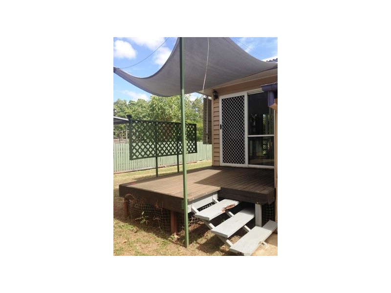19 West Street, Bluff QLD 4702