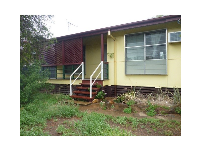 5 Long Street, Blackwater QLD 4717