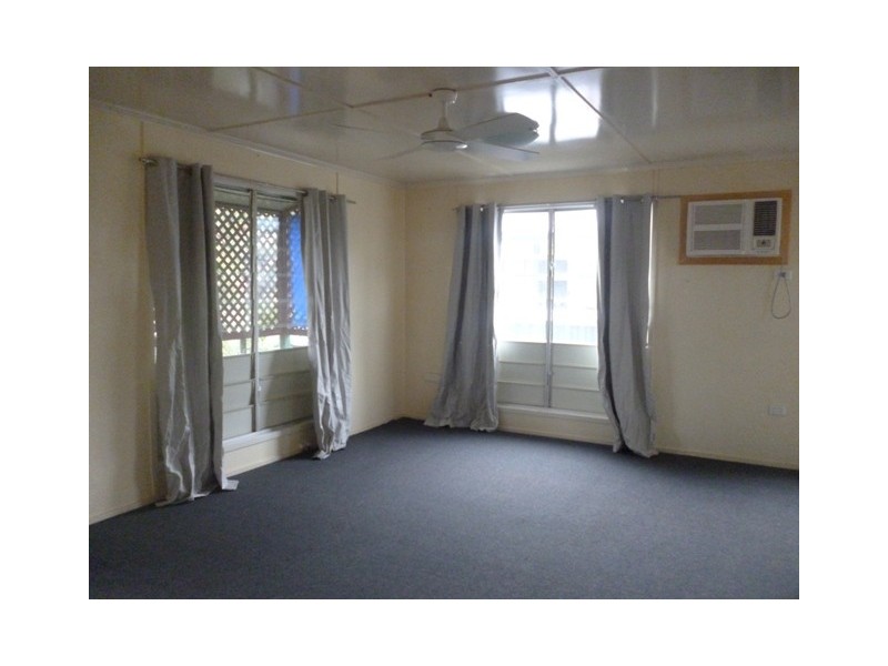 5 Long Street, Blackwater QLD 4717