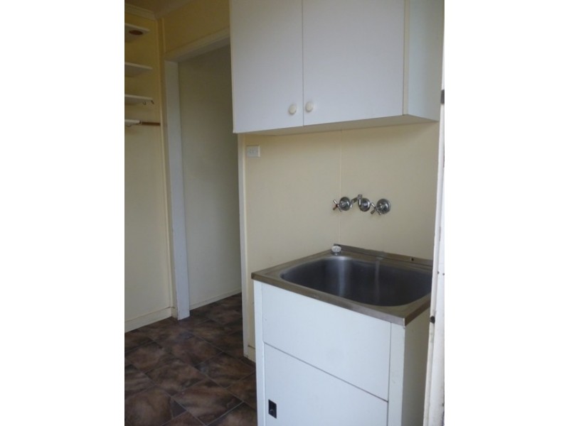 5 Long Street, Blackwater QLD 4717