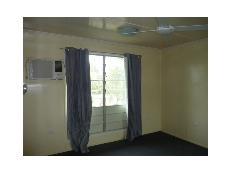 5 Long Street, Blackwater QLD 4717