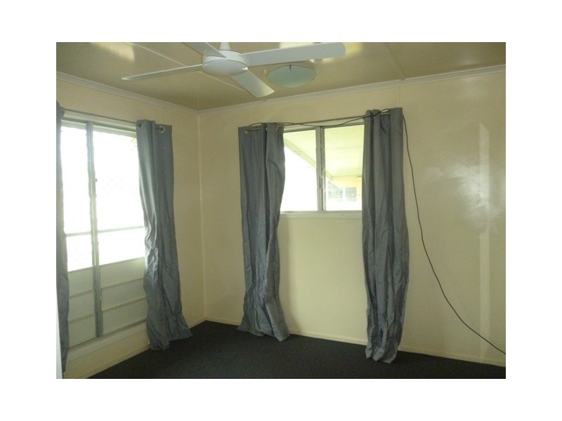5 Long Street, Blackwater QLD 4717