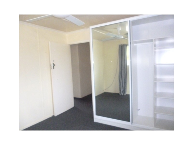 5 Long Street, Blackwater QLD 4717