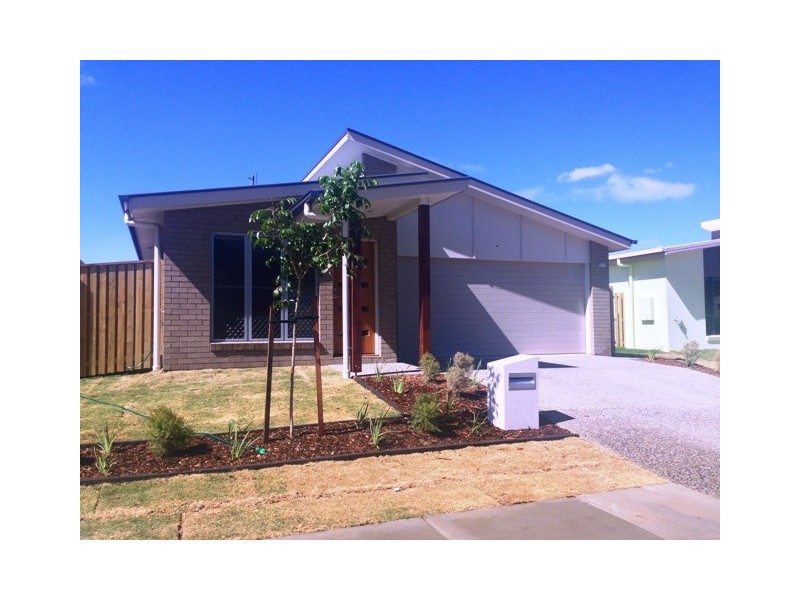 6 Cordingly Street, Blackwater QLD 4717