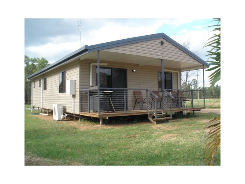 60 Main Street, Bluff QLD 4702