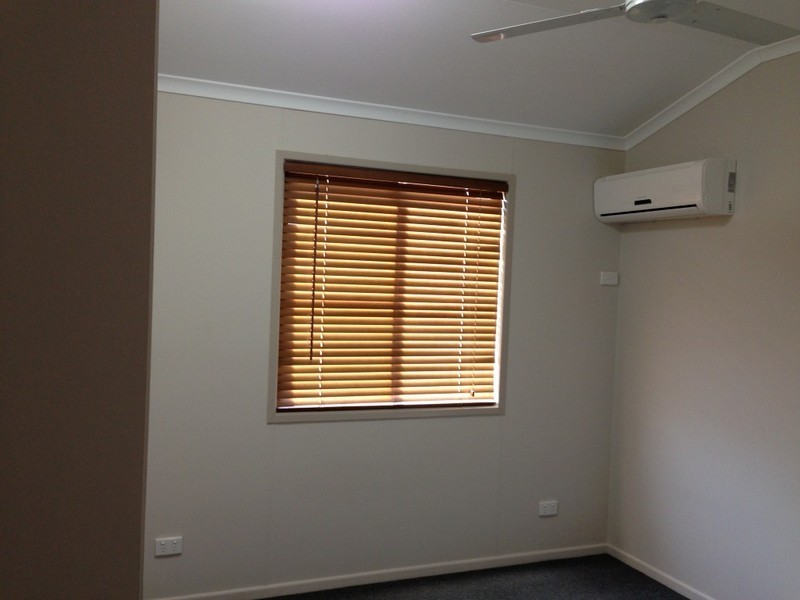 60 Main Street, Bluff QLD 4702