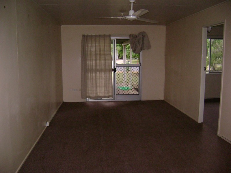 1/16 Mahogany Street, Blackwater QLD 4717