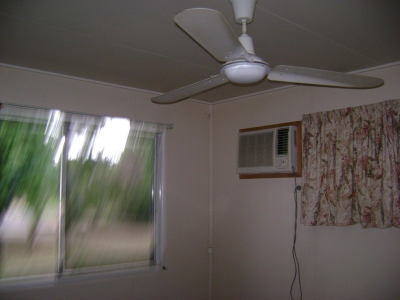 1/16 Mahogany Street, Blackwater QLD 4717