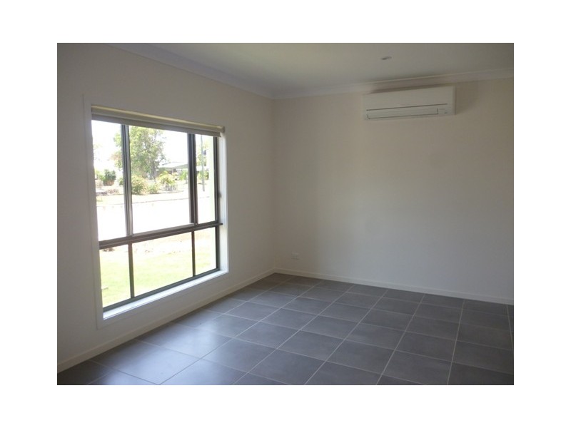 4 Cordingly Street, Blackwater QLD 4717