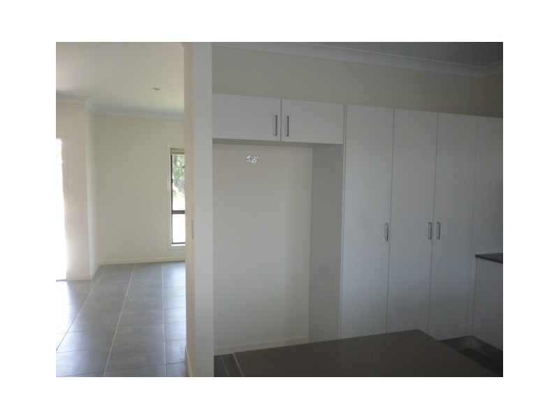 4 Cordingly Street, Blackwater QLD 4717