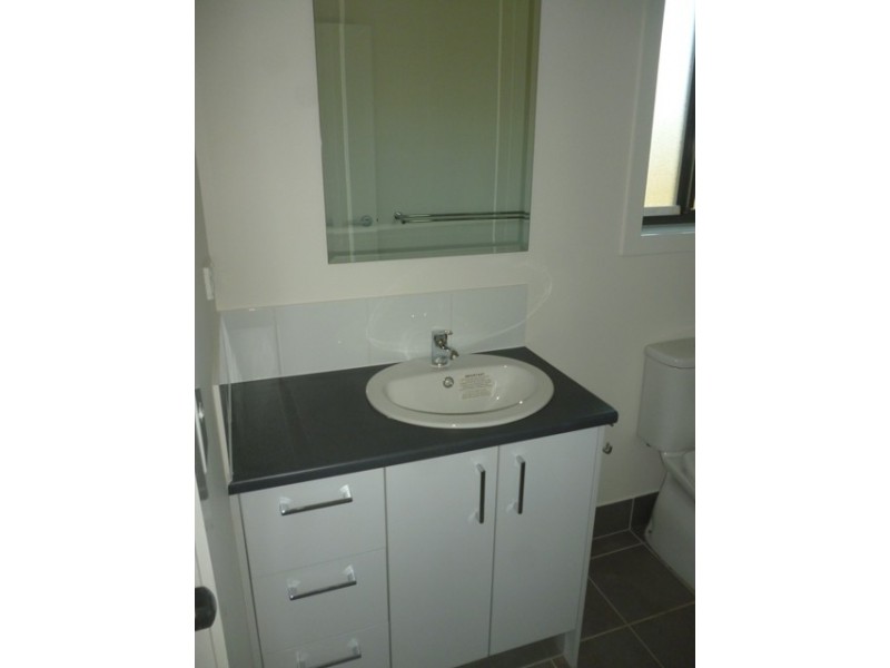 4 Cordingly Street, Blackwater QLD 4717