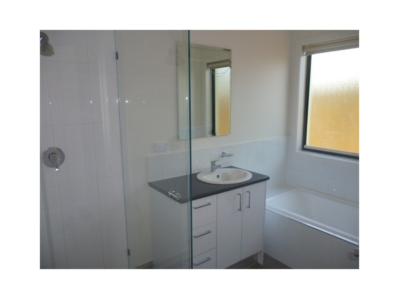 4 Cordingly Street, Blackwater QLD 4717