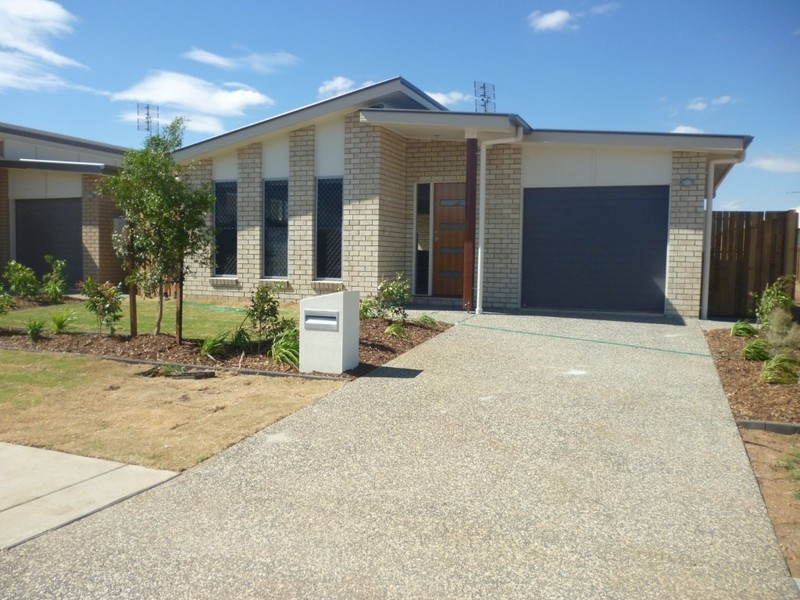 4 Penrose Circuit, Blackwater QLD 4717