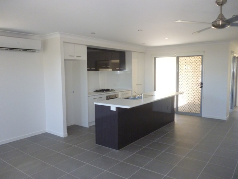 4 Penrose Circuit, Blackwater QLD 4717