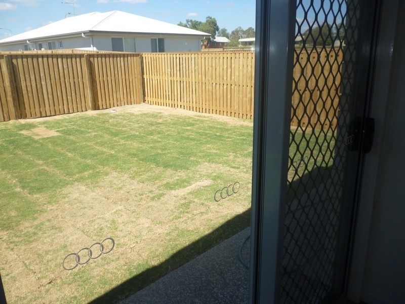 4 Penrose Circuit, Blackwater QLD 4717