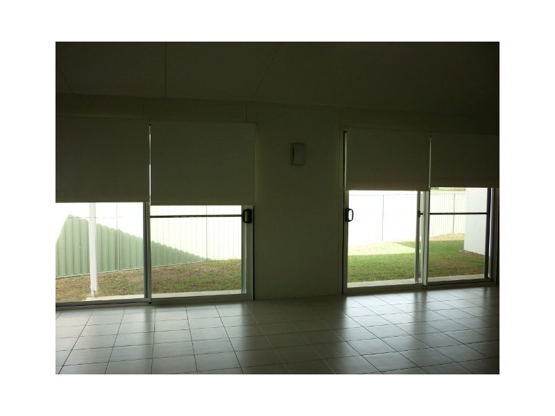 4 Hunter Street, Blackwater QLD 4717