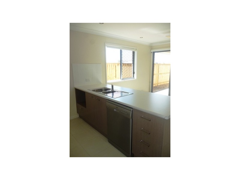 6 Penrose Circuit, Blackwater QLD 4717