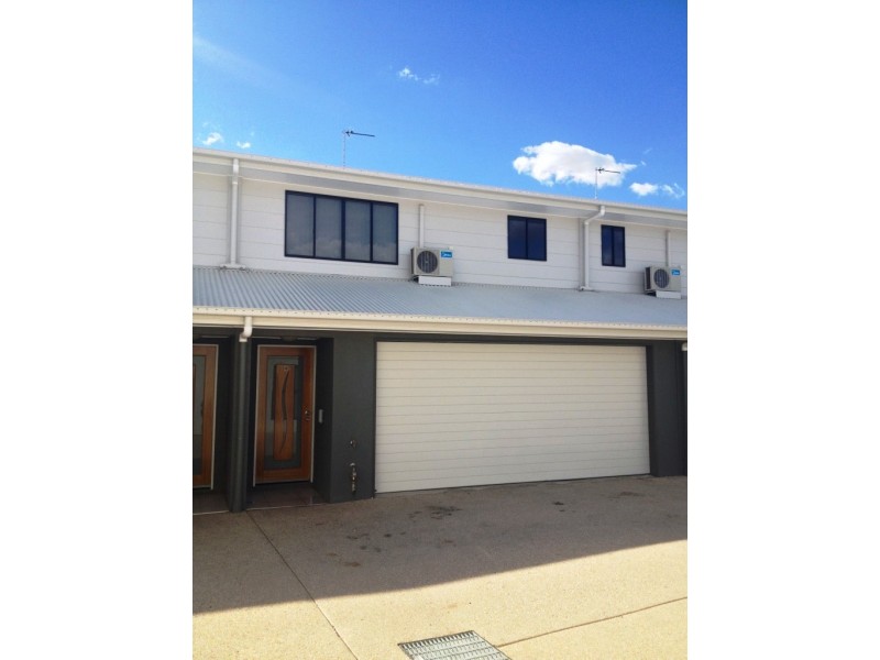 4/16 Bauman Way, Blackwater QLD 4717