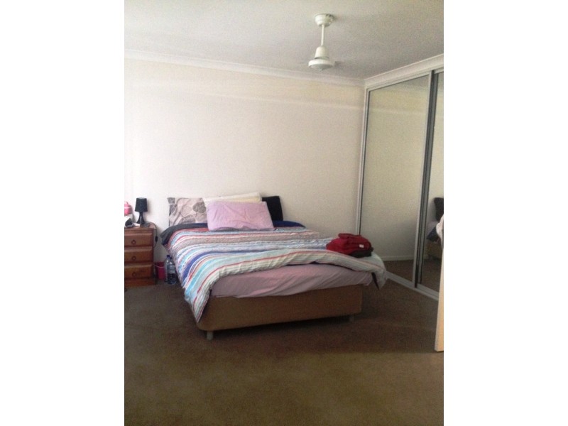 4/16 Bauman Way, Blackwater QLD 4717