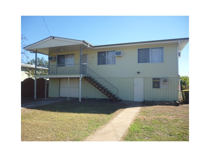 10 Cork Street, Blackwater QLD 4717