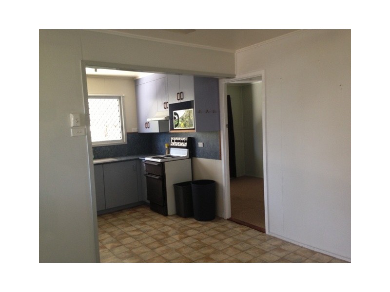 73b Arthur Street, Blackwater QLD 4717