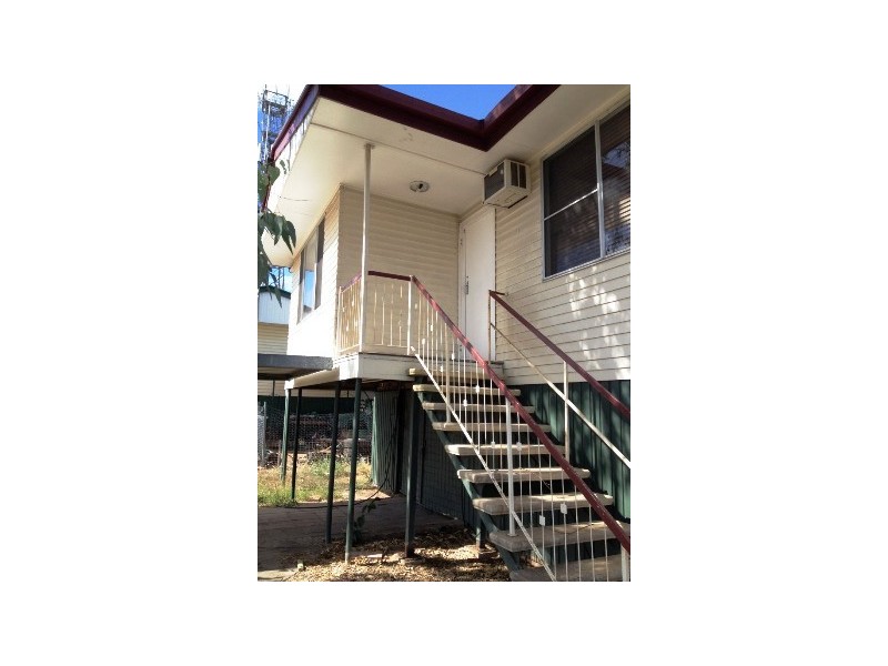 25 Acacia Street, Blackwater QLD 4717