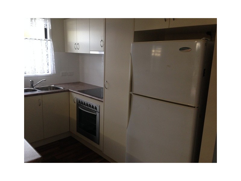 1b  Pendula Lane, Blackwater QLD 4717