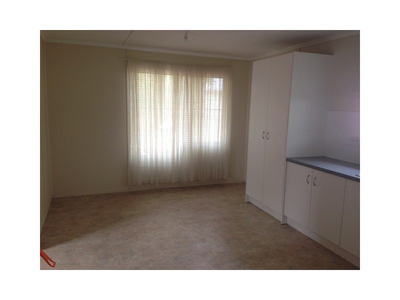 28 Long Street, Blackwater QLD 4717