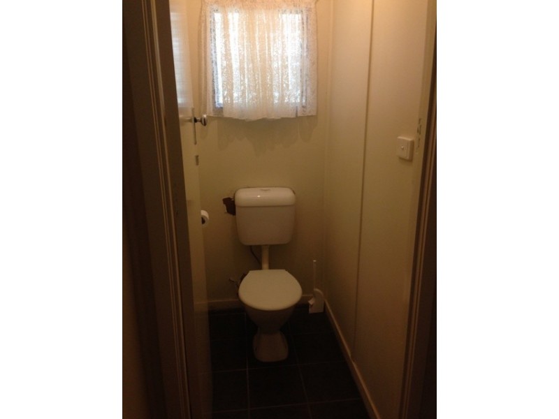 28 Long Street, Blackwater QLD 4717