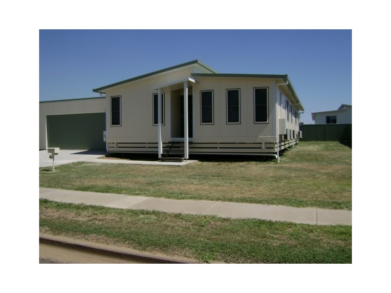 35 Bauman Way, Blackwater QLD 4717