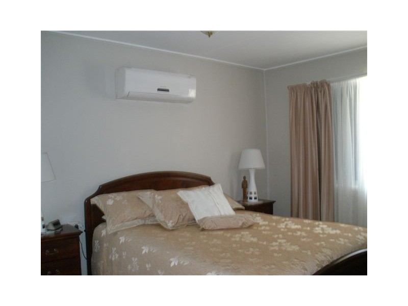 24 Birt Street, Blackwater QLD 4717