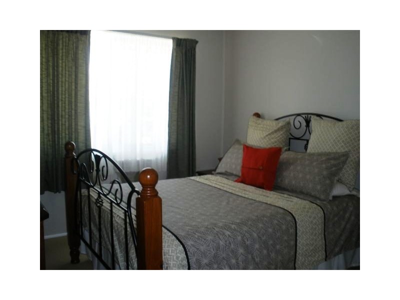 24 Birt Street, Blackwater QLD 4717