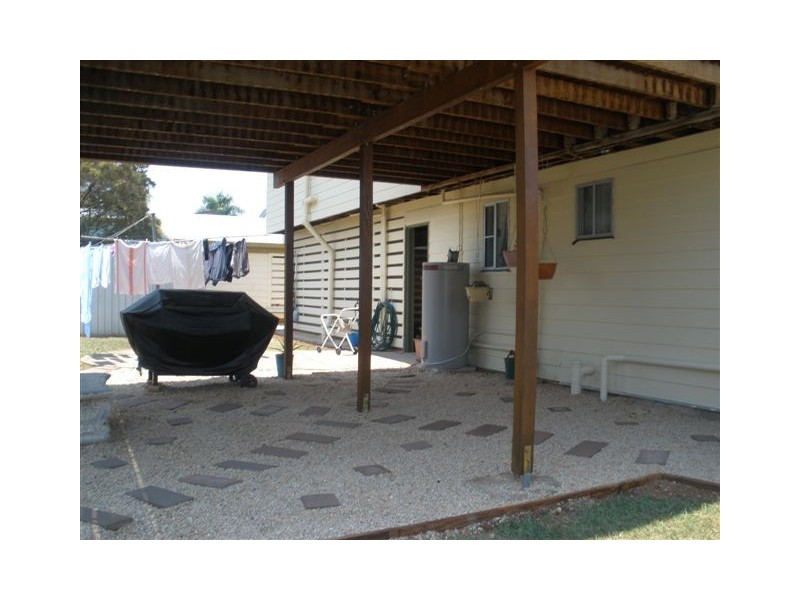 24 Birt Street, Blackwater QLD 4717