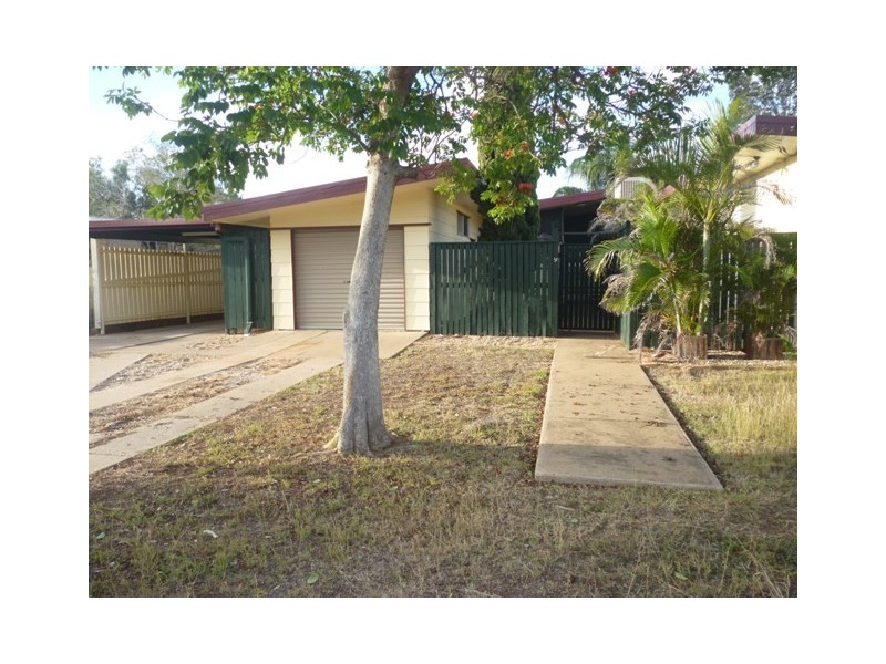 9 Bottletree Avenue, Blackwater QLD 4717