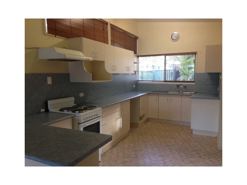 9 Bottletree Avenue, Blackwater QLD 4717