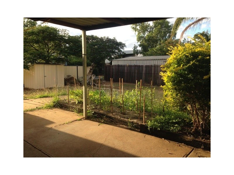 9 Bottletree Avenue, Blackwater QLD 4717