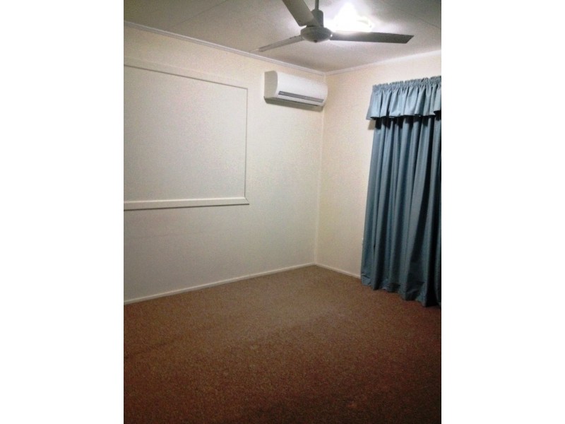 62 Arthur Street, Blackwater QLD 4717