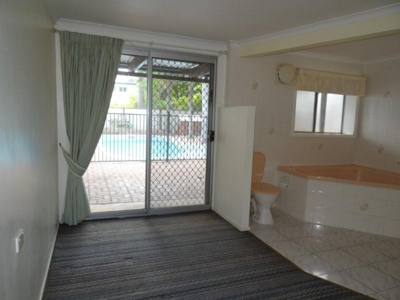 12 Conachan Street, Blackwater QLD 4717