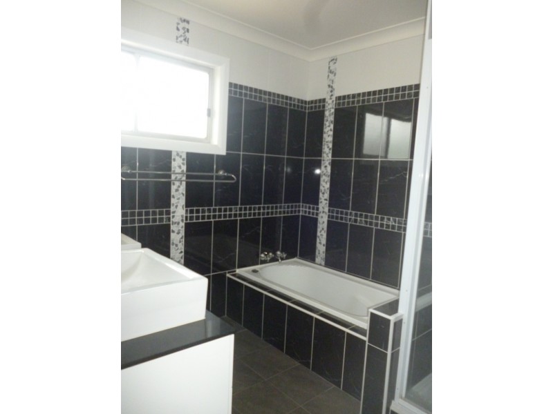 25 Lawless Street, Blackwater QLD 4717