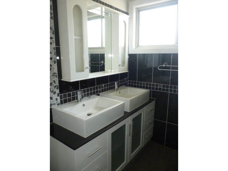 25 Lawless Street, Blackwater QLD 4717