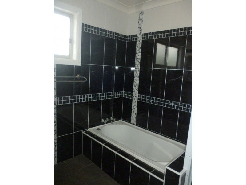 25 Lawless Street, Blackwater QLD 4717