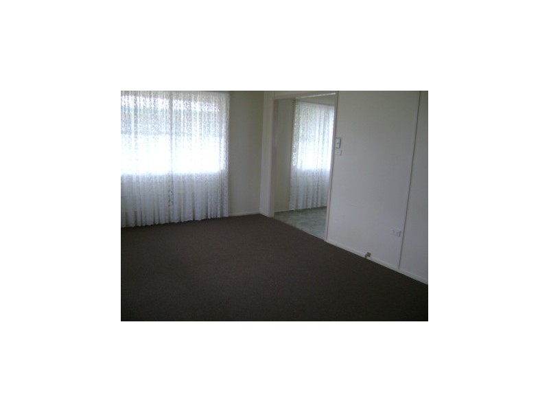 10 Wattle Street, Blackwater QLD 4717