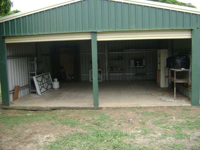 60 Arthur Sr, Blackwater QLD 4717