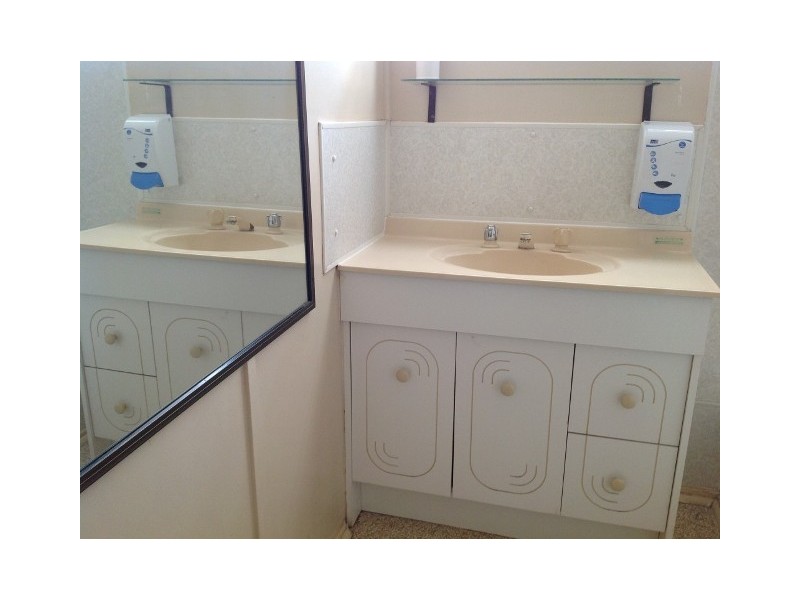 9 Columba, Blackwater QLD 4717