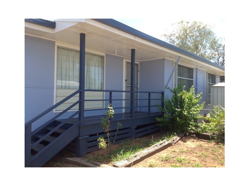 49 Littlefield Street, Blackwater QLD 4717