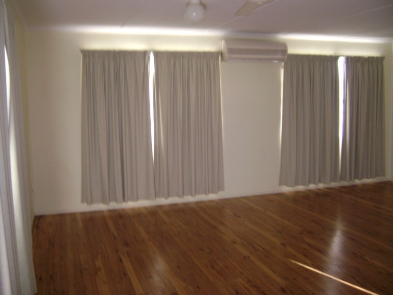 49 Littlefield Street, Blackwater QLD 4717