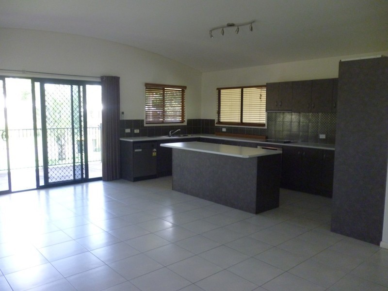 3 Oliffe Street, Blackwater QLD 4717