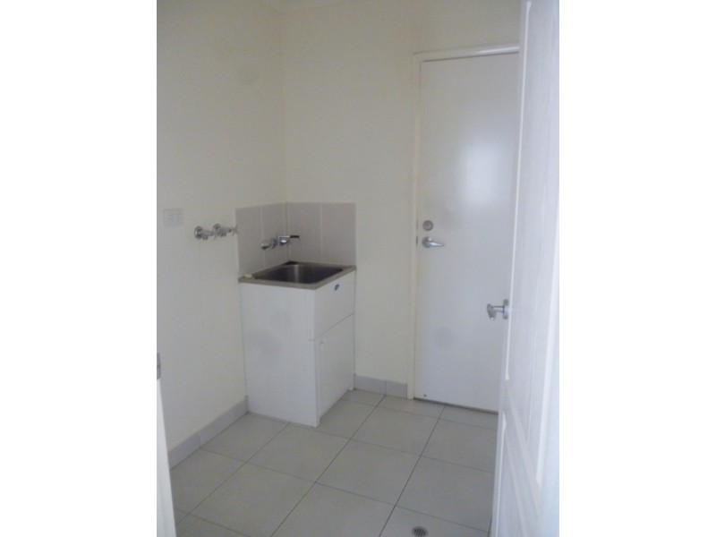 3 Oliffe Street, Blackwater QLD 4717