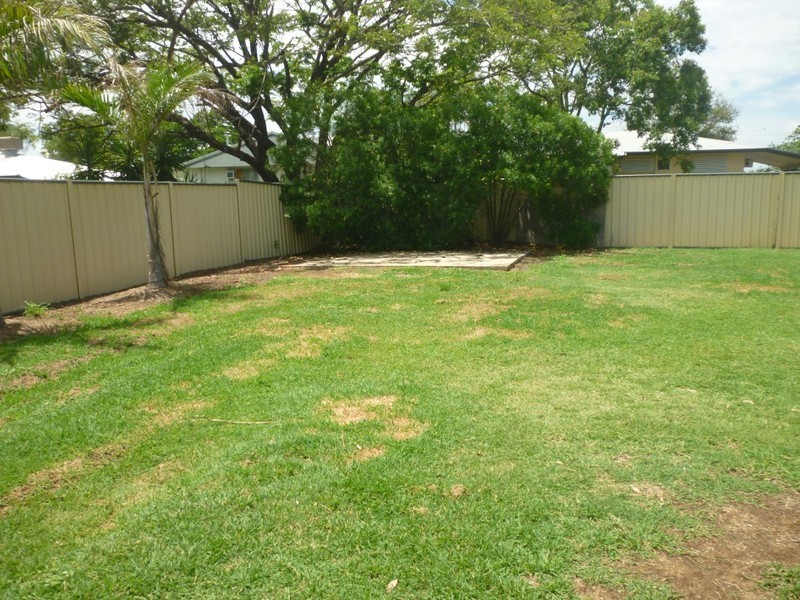 3 Oliffe Street, Blackwater QLD 4717