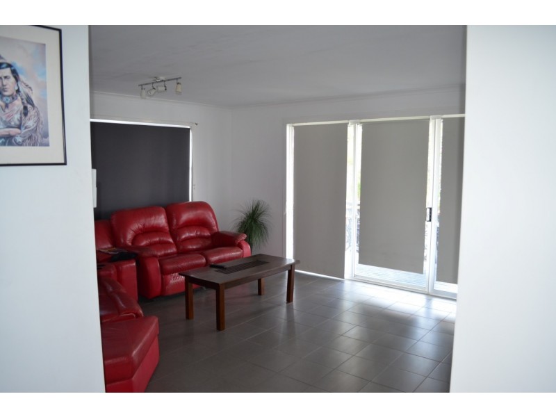 43 Bremner Street, Blackwater QLD 4717